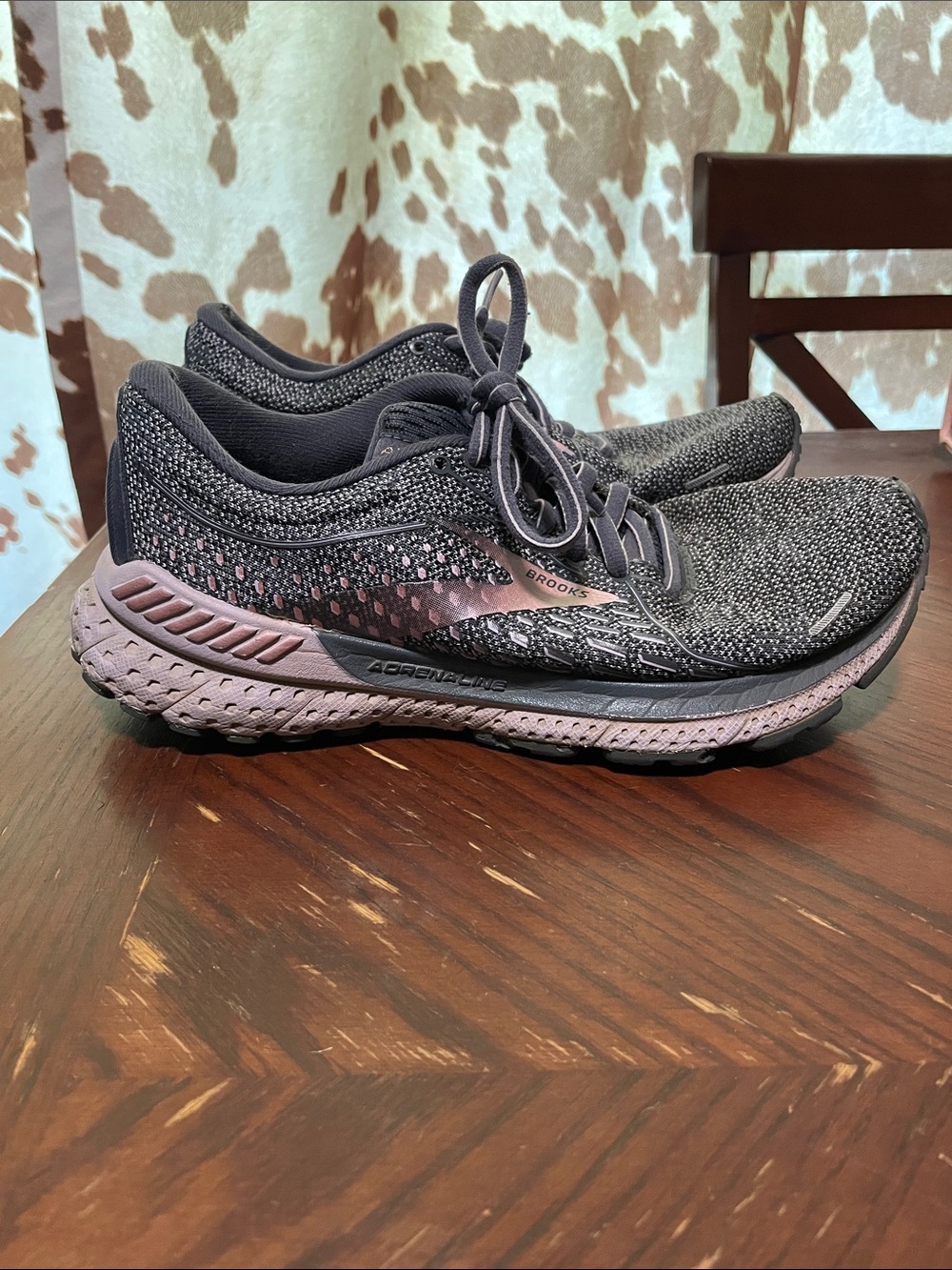 Women’s Brooks Adrenaline 21